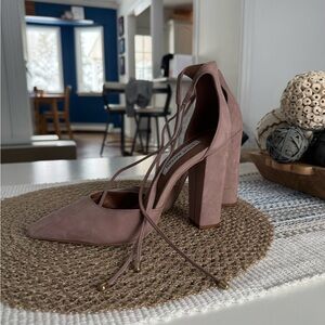 Steve Madden Blush Suede Lace Up Block Heels Size 7